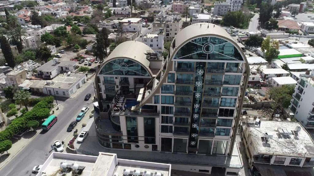דירות Elegant 2+1 Flat In The Heart Of Kyrenia + Wifi מראה חיצוני תמונה